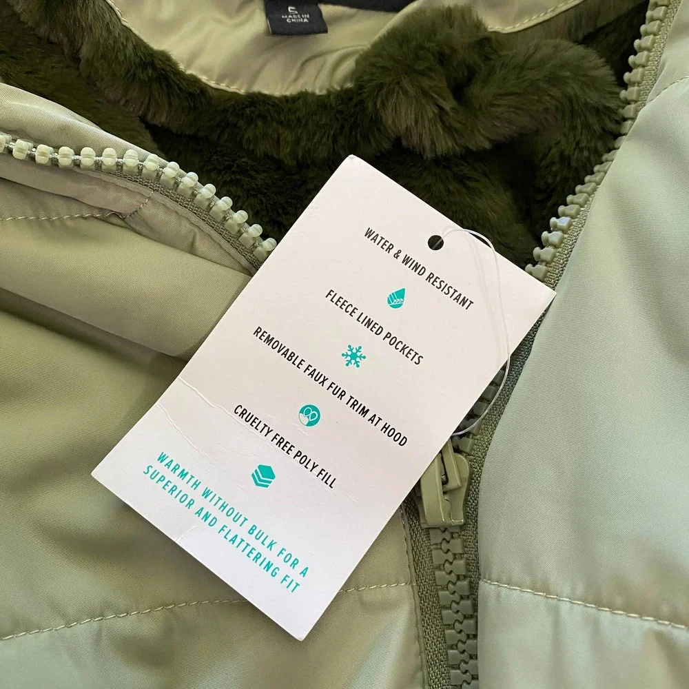 Torrid NWT Fit & Flare Puffer Jacket - Twill Olive Green Size 5X Removable Hood - Picture 8 of 10